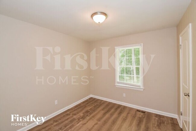 Building Photo - 24 Arbor Way