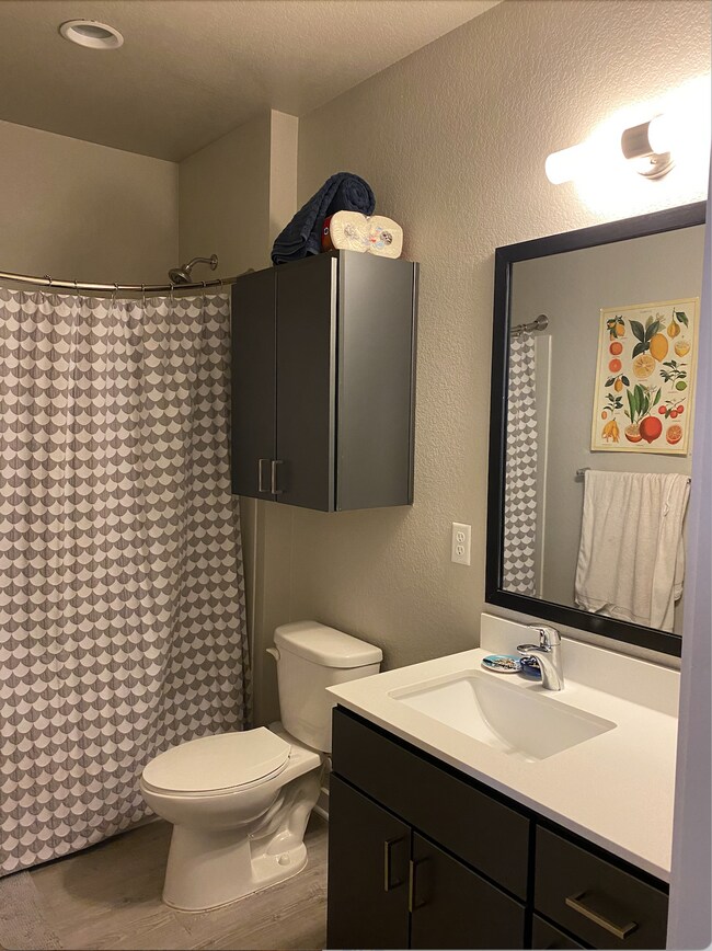 Bathroom - 800 28th St