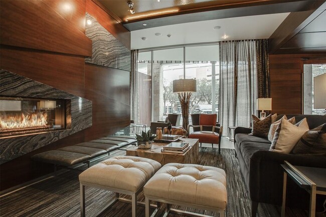 Building Photo - 214 Barton Springs Rd