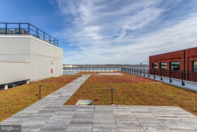 Building Photo - 801 N Fairfax St