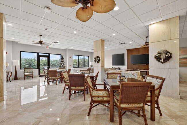 Building Photo - 9960 S Ocean Dr