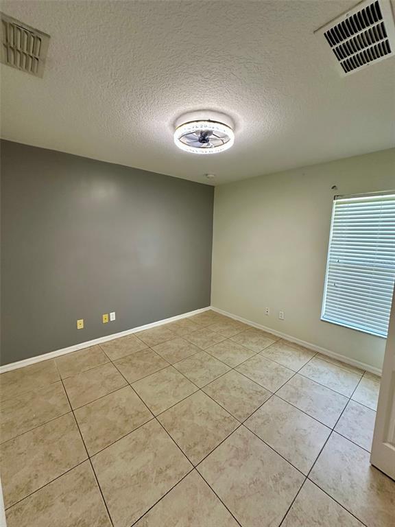 Building Photo - 2367 Brewerton Ln