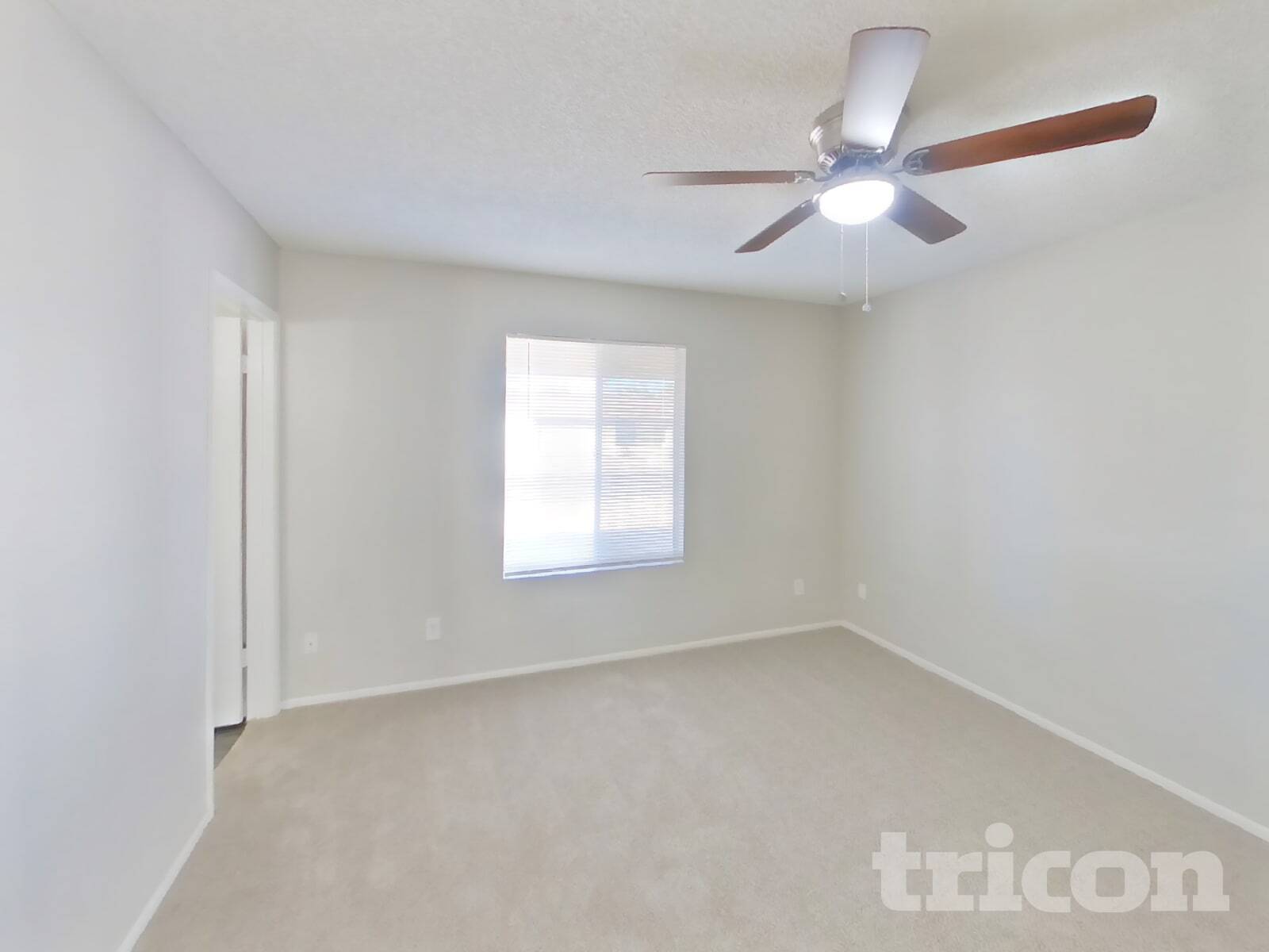 Building Photo - 6431 W Hatcher Rd