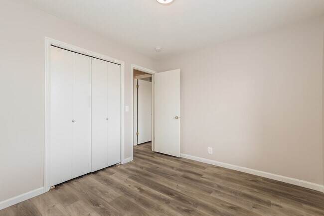 Building Photo - 4042 4480 W