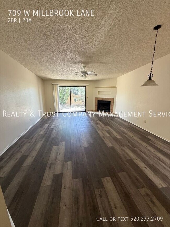 Building Photo - 709 W Millbrook Ln