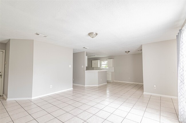 Building Photo - 5134 Cotter Ln