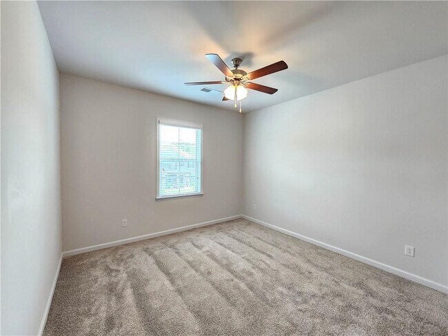 Building Photo - 7875 Tiberon Pkwy