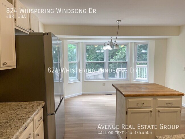 Building Photo - 824 Whispering Windsong Dr