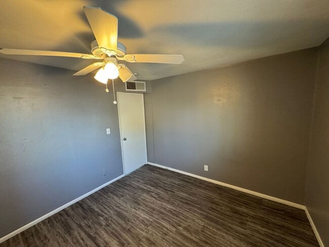 Building Photo - 1 Bedroom - 1 Bath -  Plus Office - 795 Sq. Ft. - Duplex - Chandler