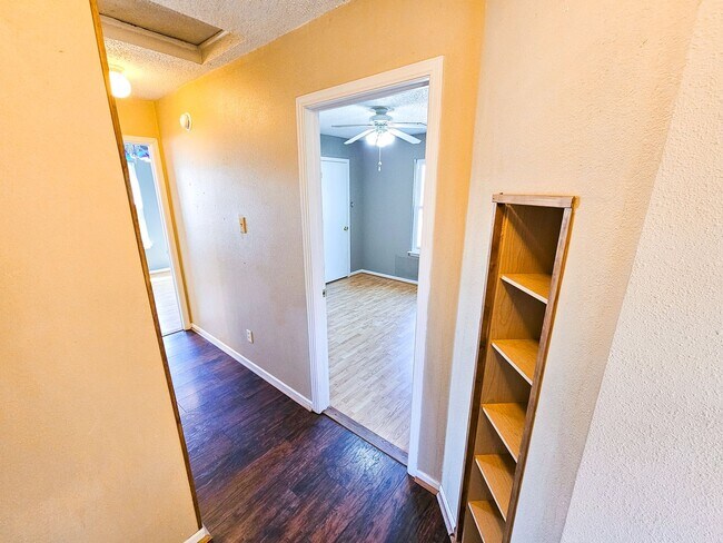 Building Photo - 2221 Collins Way