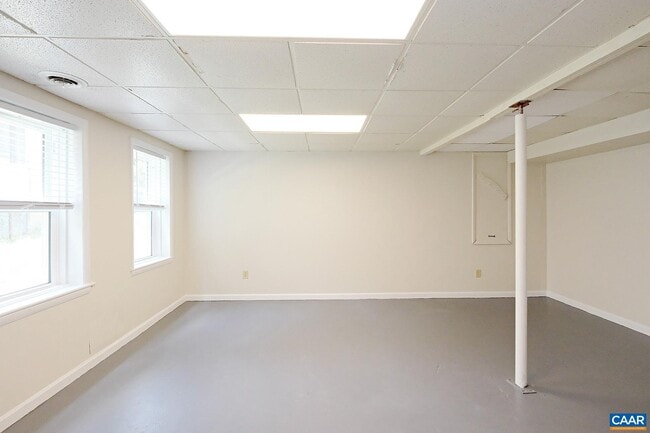 Building Photo - 120 Raymond Ave