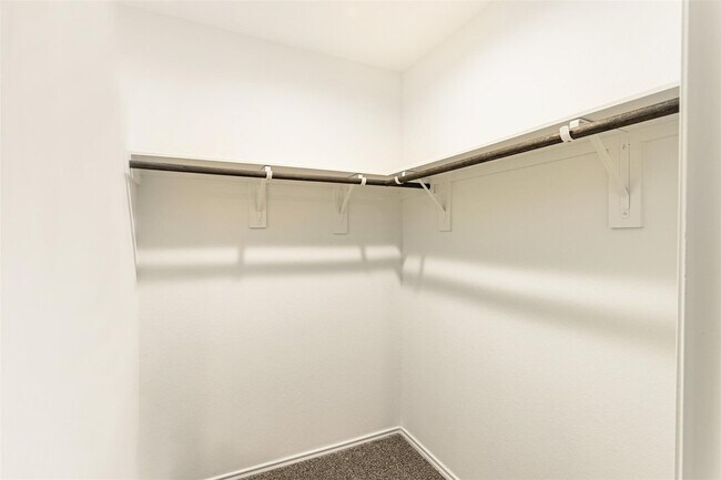 Building Photo - 21311 Violet Dusk Dr