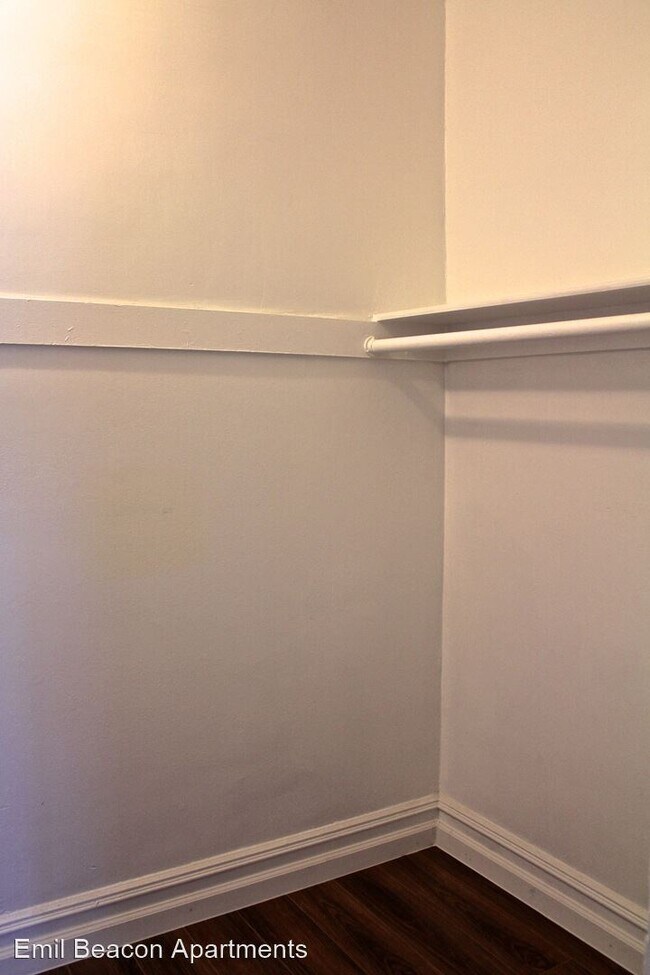 Building Photo - 945 Beacon Ave