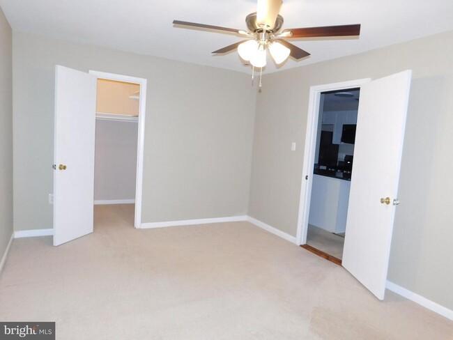 Building Photo - 206 Park Terrace Ct SE