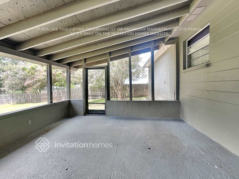 Building Photo - 3801 Dovehollow Dr