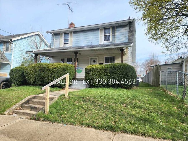 Building Photo - 623 Cole Ave