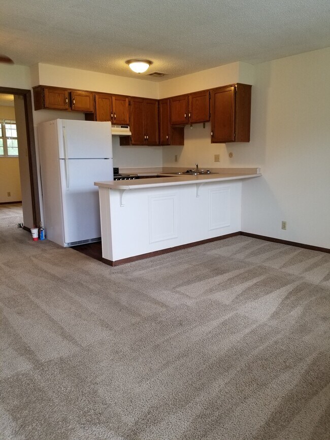 Building Photo - 2193 E Columbia St