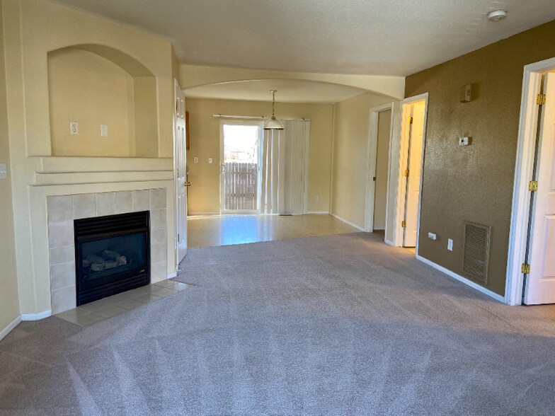 Building Photo - 319 Ellers Grove