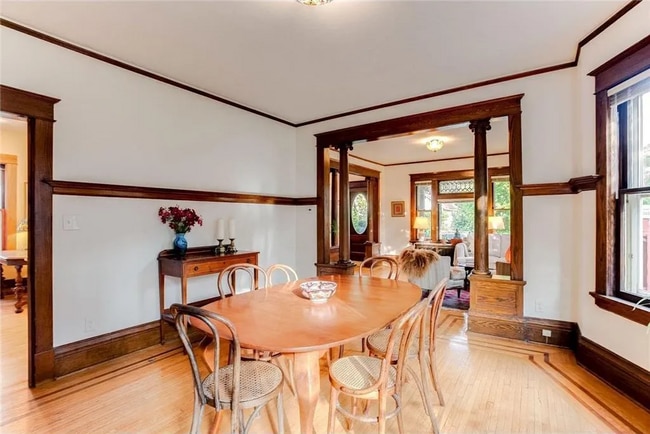 Building Photo - 980 6th St E