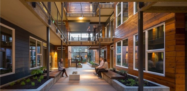 Building Photo - Yardhouse