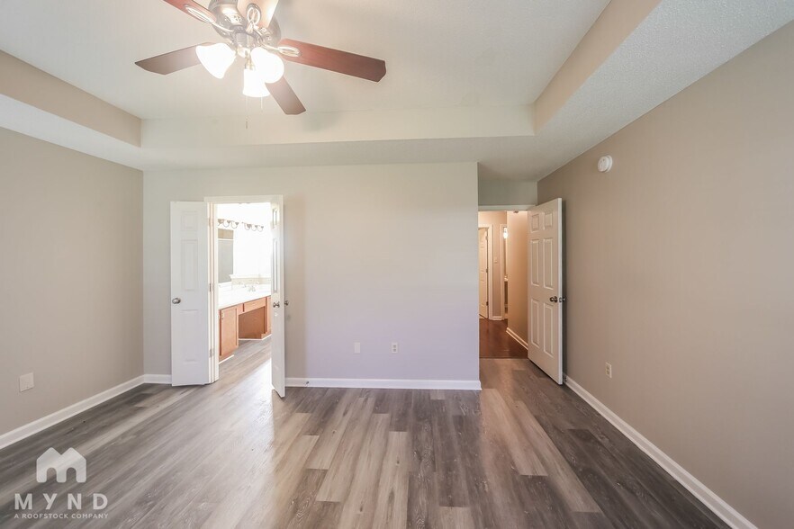 Building Photo - 7384 Hunters Forest Cove