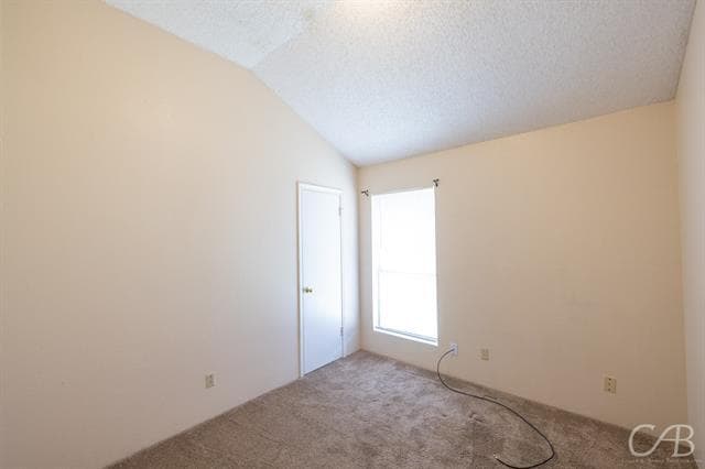 Building Photo - 3933 Notre Dame Cir