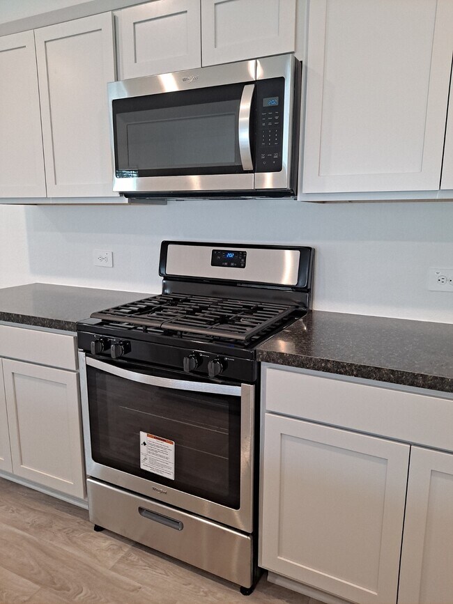 Building Photo - 24058 Kentwood Springs Dr