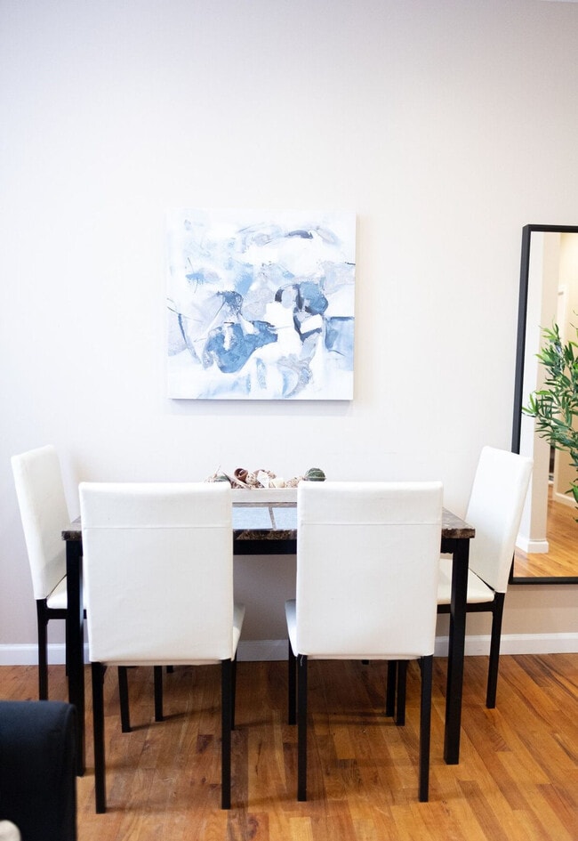 Building Photo - 125 La Salle St