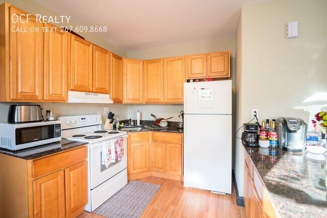 Building Photo - 5700 N 20th St