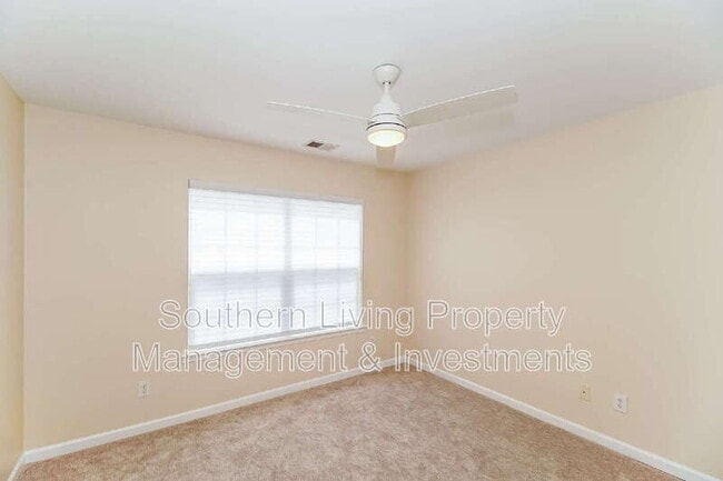 Building Photo - 8803 Ormeau Dr