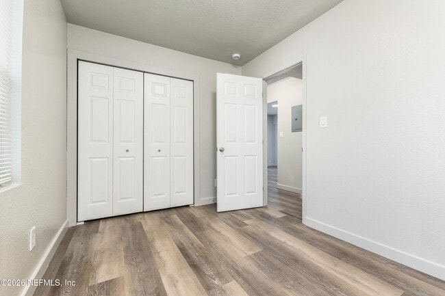 Building Photo - 231 E 16th St