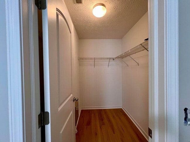 Building Photo - 133 Holly Hock Ln