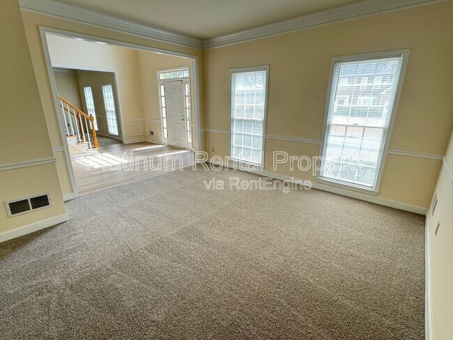 Building Photo - 11670 Dunhill Pl Dr