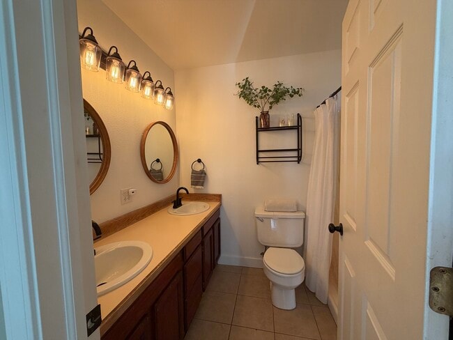 Building Photo - 20235 Chapel Dr