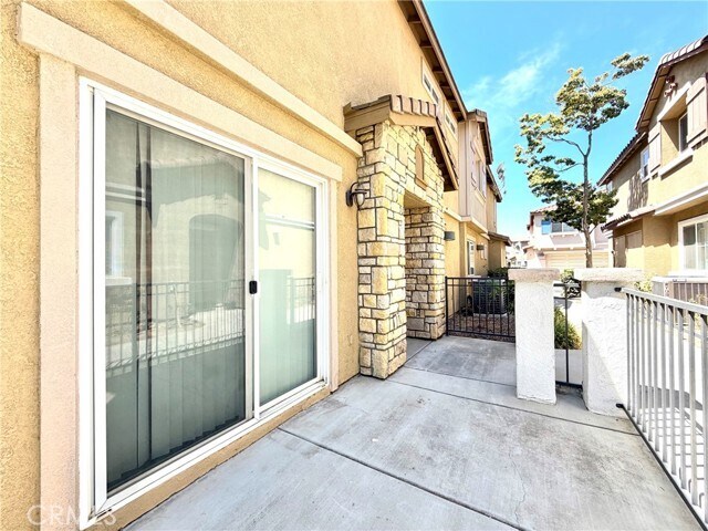Building Photo - 15637 Lasselle St