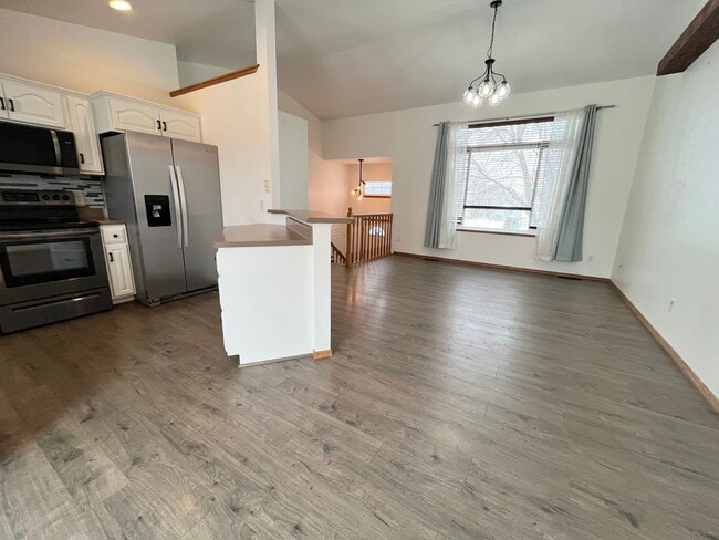 Building Photo - 3 Bed/2 Bath West Side Home For Rent!!