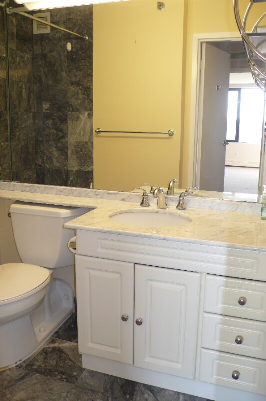 Building Photo - 4 Martine Ave