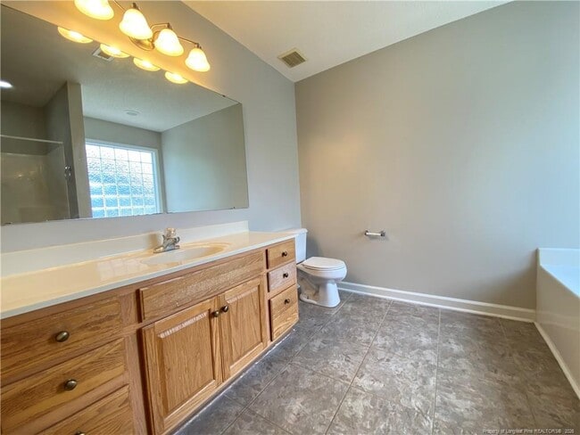 Building Photo - 346 Cresthaven Dr