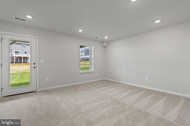 Building Photo - 160 Winterplace Dr