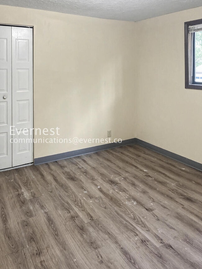 Building Photo - 88026 9th St