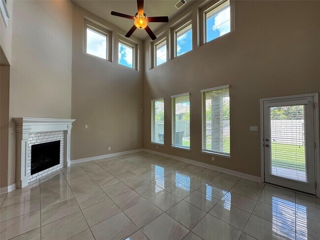 Building Photo - 4318 Bayberry Ridge Ln