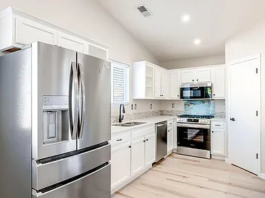 Building Photo - 10640 Rigoletto Dr NW