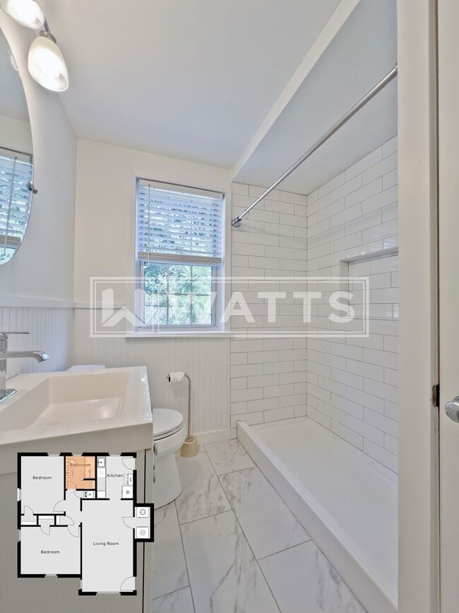 Building Photo - 2 Bedroom Condo in Mountain Brook, AL