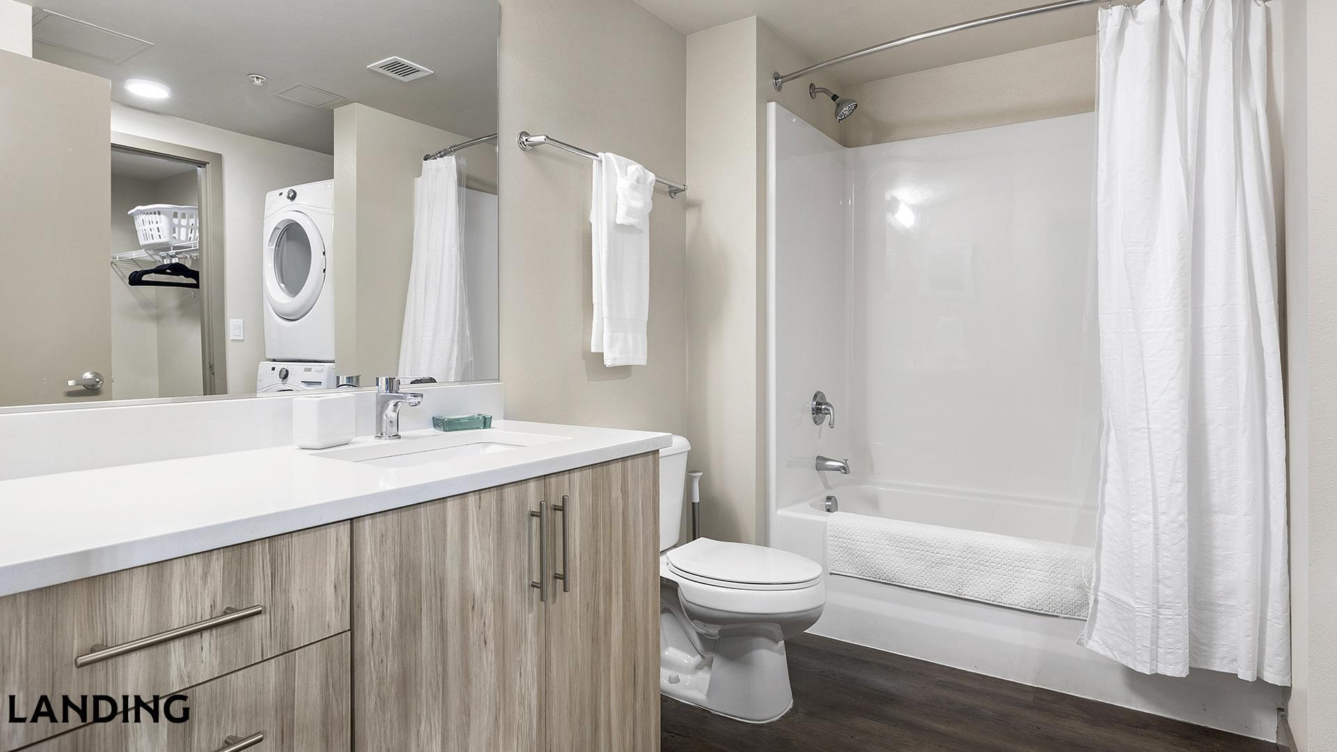 Building Photo - 1850 NW Front Ave