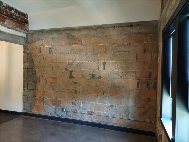 Building Photo - 6819 Avenue C