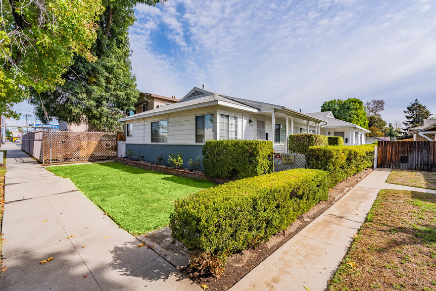 Front of the building - 5534 Kester Ave