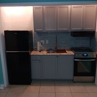 Building Photo - 1512 70th Ave N