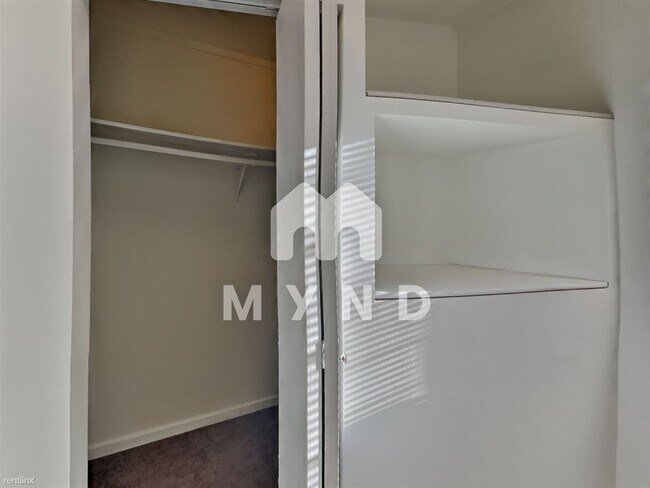 Building Photo - 2 br, 1 bath House - 7203 SE Harmony Dr