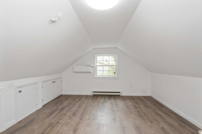 Building Photo - 60 Ellison Rd