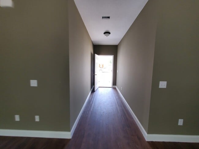 Building Photo - 289 Grayson Ave